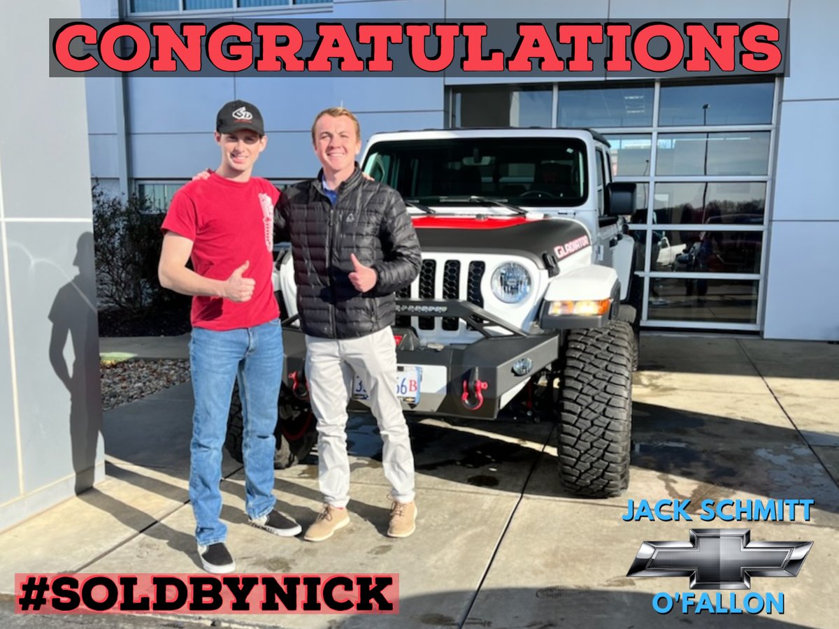 🎉Congratulations to Aidan R. on this 2021 Jeep Gladiator that Nicholas Trelow helped him with. Enjoy the new ride!
We have some great deals going on right now during our pre-owned end-of-year savings event! Check it out here- bit.ly/JSCYE2022

#jackschmitt #ofallonil