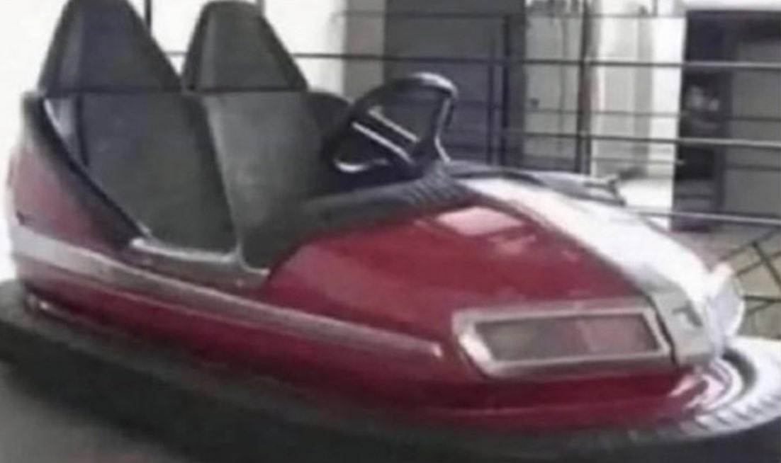 dentro de este auto nadie es amigo de nadie..