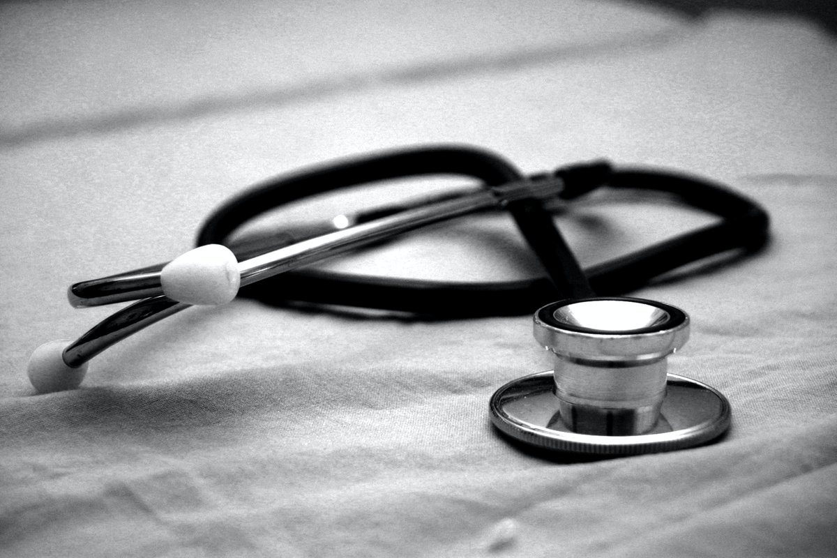 EdKellyLaw's tweet photo. Today's closing was the sale of a medical practice w/ multiple locations. Stock Purchase Agreement which involved one Doctor selling his shares to his partner &amp;  Employment Agreement to keep Doctor w/ the practice while assisting with the transition #BusinessLaw #BusinessLawyer https://t.co/QMLUBcBXYC