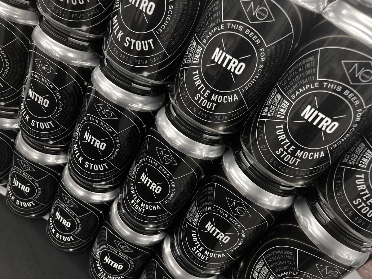 Sampling new nitro beers now at Oskaloosa Hy-Vee <a href="/HyVee/">Hy-Vee</a> #nitro #darkbeer #nitrobeer #craftbeer #NewYear #stout #NoCoast #science #cans #cold #winter #grocery #HappyHour #Cheers #NoCoast