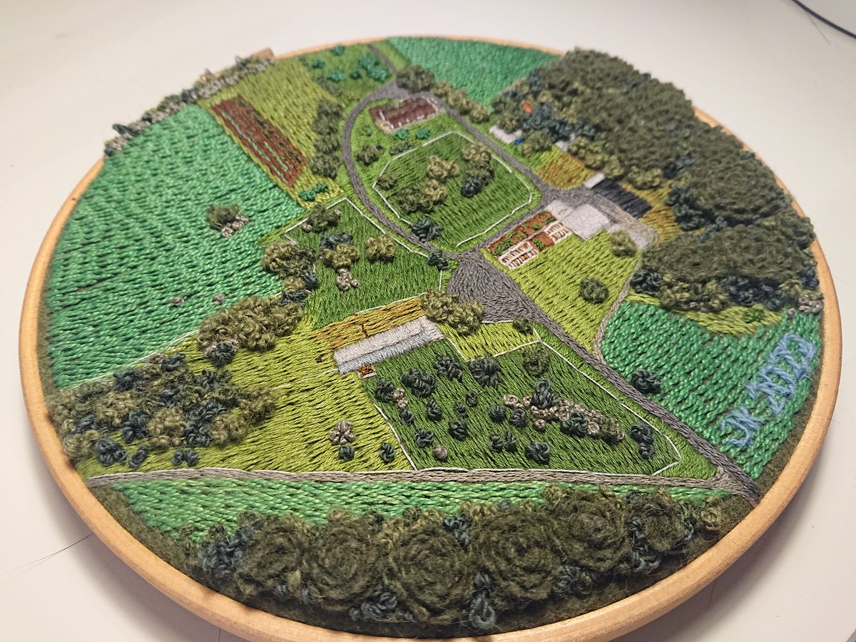 Sehvrin's tweet photo. Two years ago I started this aerial embroidery of my parents small farm. Now I've finally finished it and I'm really proud of it 😊

The idea for this was inspired by @chromato_mania who does amazing aerial embroidery. https://t.co/UoOriy0z20