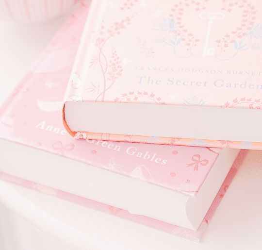 itshemel's tweet photo. hii, i'm new to #booktwt and i would love to make some moots ｡^‿^｡

♡ sky, 25, she/they
♡ fav genres: romance, (cosy) fantasy, mystery/horror
♡ sucker for enemies to lovers

like/retweet for moots (✿◠‿◠) https://t.co/COexdOJoHY