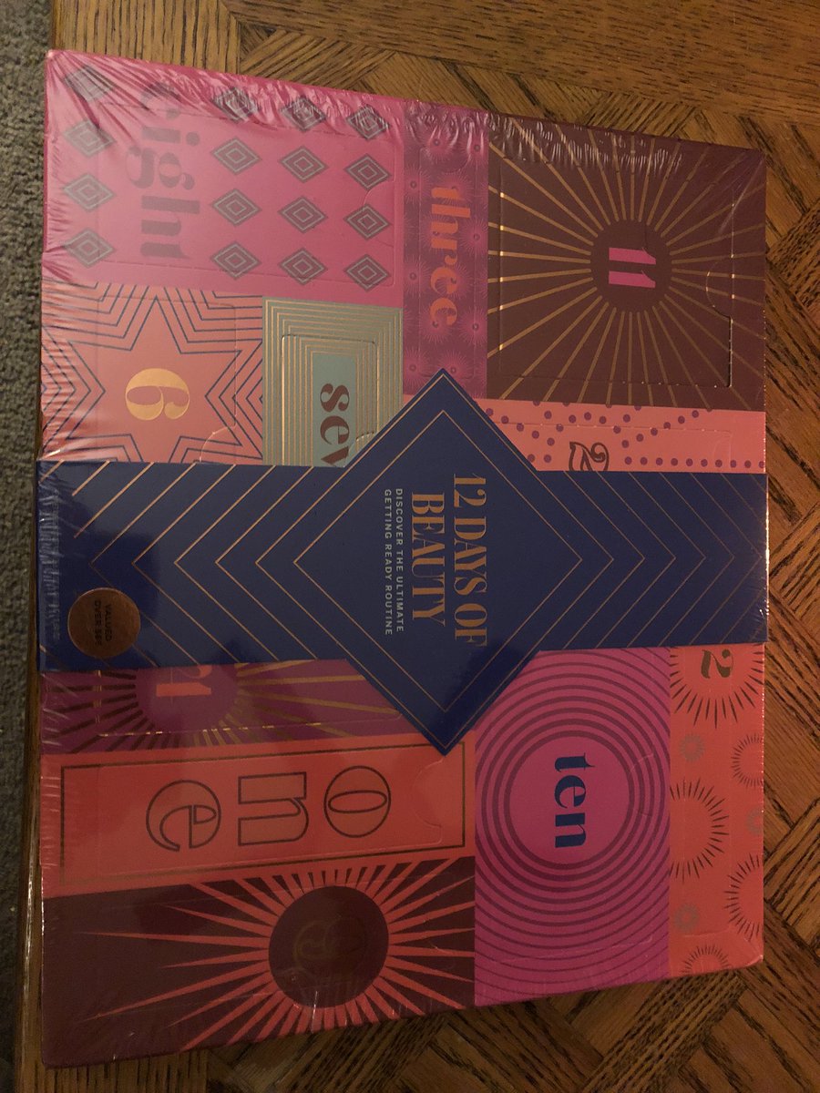 itskrissixo's tweet image. Love this @Target 12 days of beauty advent set! @OLLYwellness #colab @NYXCosmetics @TRESemme @WinkyLux #evanyc @PIXIBeauty @realtechniques @elfcosmetics