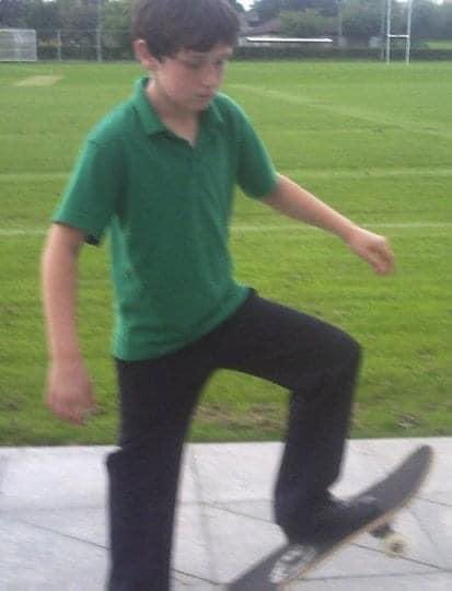 Codename_beans's tweet image. He was a skater boy
She said, "See you later, boy"
He wasn't good enough for her
She had a pretty face
But her head was up in space
She needed to come back down to earth