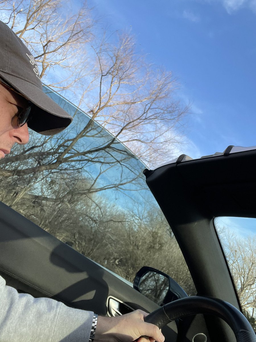 sfoadvisor's tweet image. The cure for a stressful day…