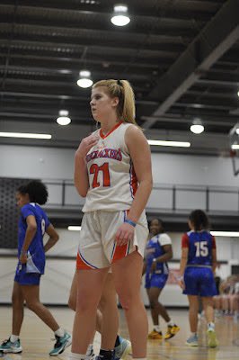 Her Hoops Network tweet media