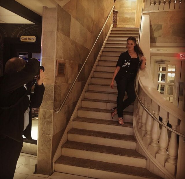 marinalopeee's tweet photo. @meanloveeeeeee Bring me out to your event!! #Adelphia https://t.co/J8A4ruXG3J