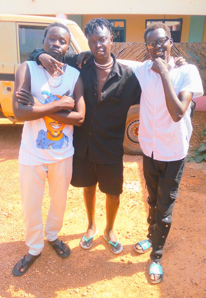 seanwizeer's tweet photo. Ma Niqqa #Young_Bullet https://t.co/Vv9nP55JtH