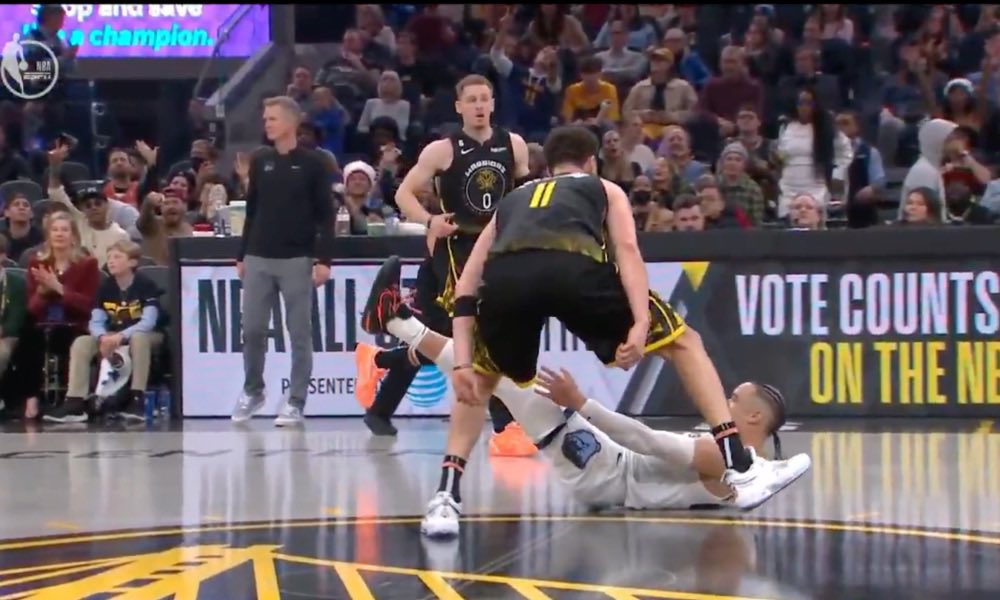 thatboyhayden's tweet photo. @bigchinowoods Suns/Warriors 🤝 Shitting on the Grizzlies https://t.co/vlf8KoktiV