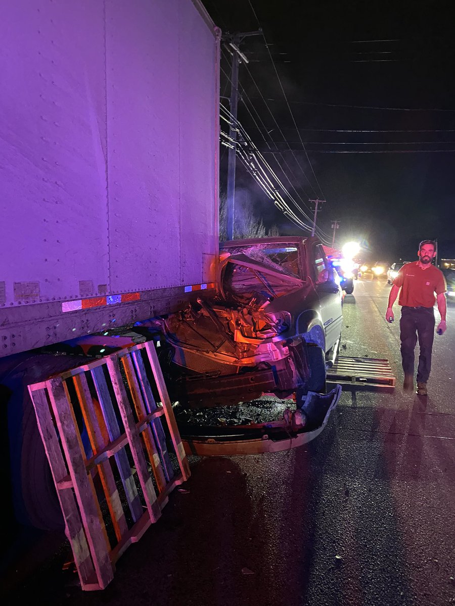 Auburn Police on Twitter "Route 20 at St. Mark’s St. Air bags deployed