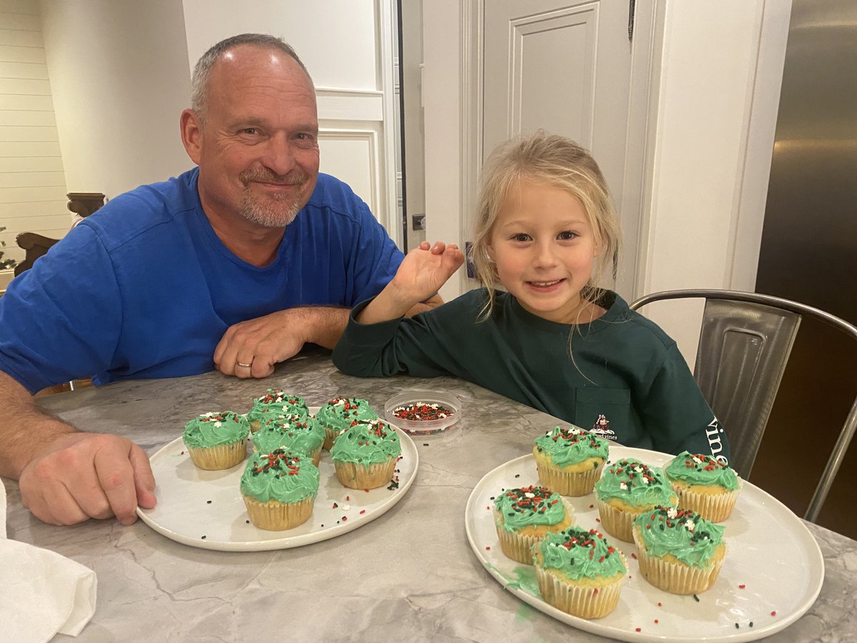 UBSolutionsITB's tweet photo. If you haven't been baking goodies this holiday season, is it even really the holidays?! Hank assisted one of the young bakers in our neighborhood with these delicious cupcakesโso adorable! ๐ง
#Raleighย #RaleighNCย #CustomHomesย #UrbanBuildingSolutions #Holidays https://t.co/XUAgl3nMKz