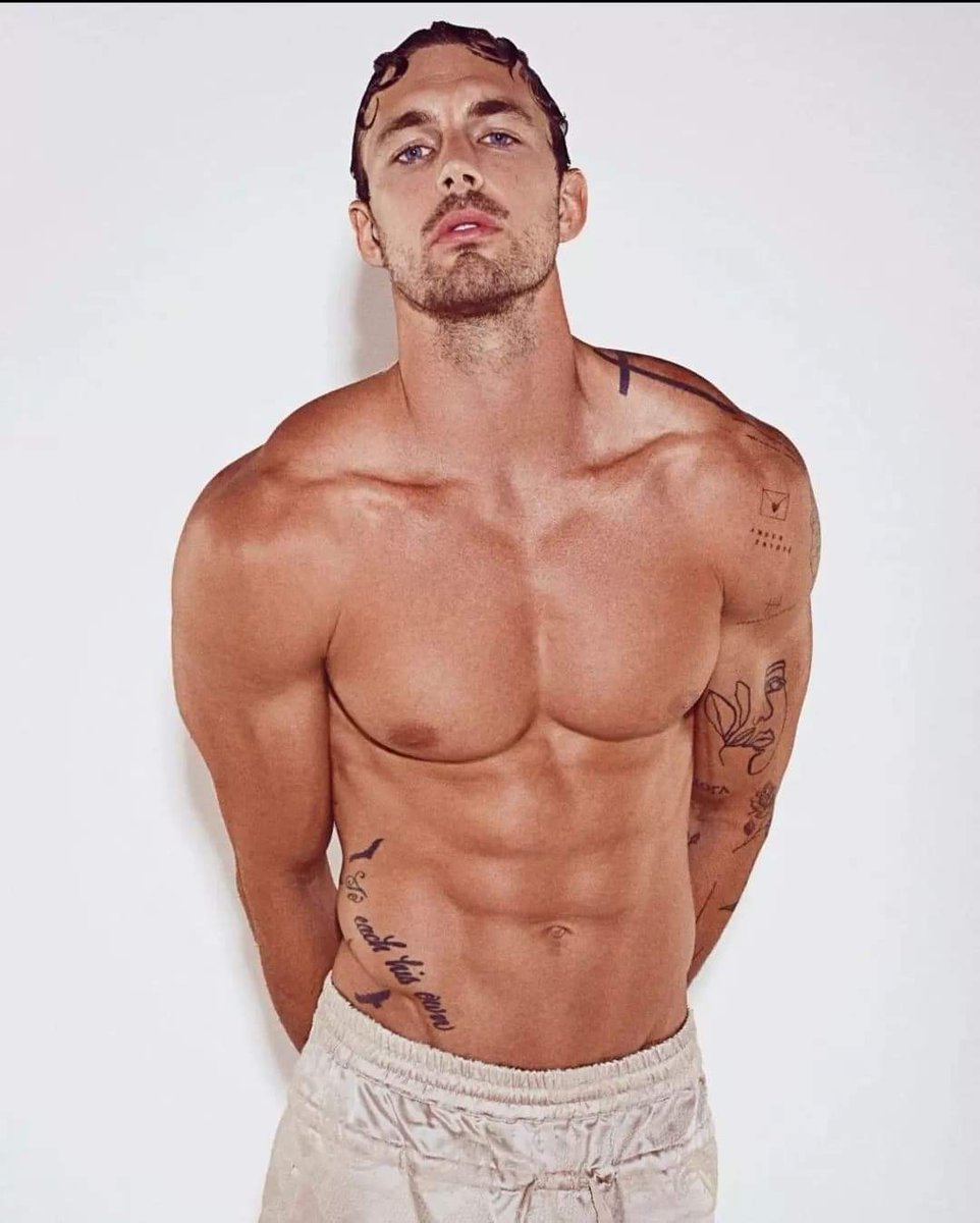 Hot Dudes Good Mood 🇺🇦 on Twitter: "RT @aussiefan7: Christian Hogue"