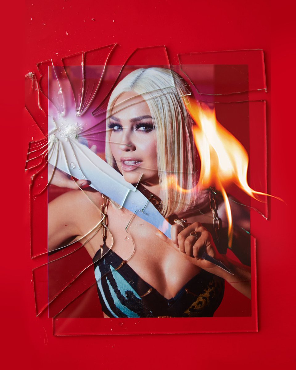 thalia's tweet photo. Última semana del año  y yo estoy on fireeee para iniciar con todo lo que viene en 2023 🔥❤️‍🔥🤫 https://t.co/SA182ejK2z
