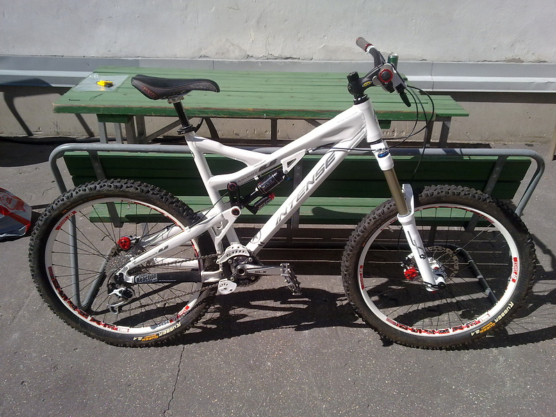 antifantti's tweet image. Feels like the right time too, I can build it now and when the snow melts, it&apos;s GO TIME.

#1000W #Bafang #BBSHD engine, 20Ah battery, going to build it from this #Intense 6.6: