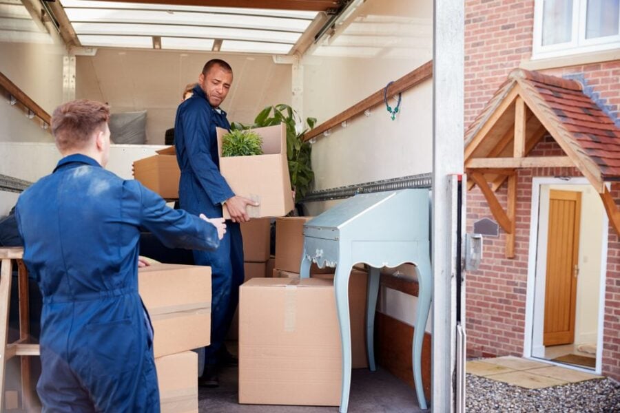 willia1Shatisha's tweet photo. Here are some things to consider when tipping #professionalmovers. #relocationservices  https://t.co/9JKpgrnJJz https://t.co/u7zSk9OGXm