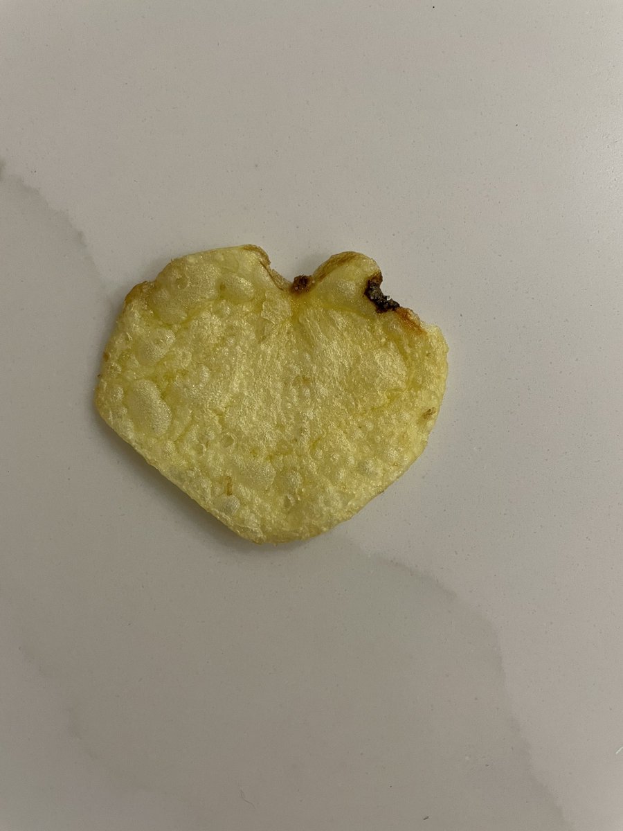 My <a href="/walkers_crisps/">Walkers Crisps</a> showing me some love! 😄

#lovefromwalkers