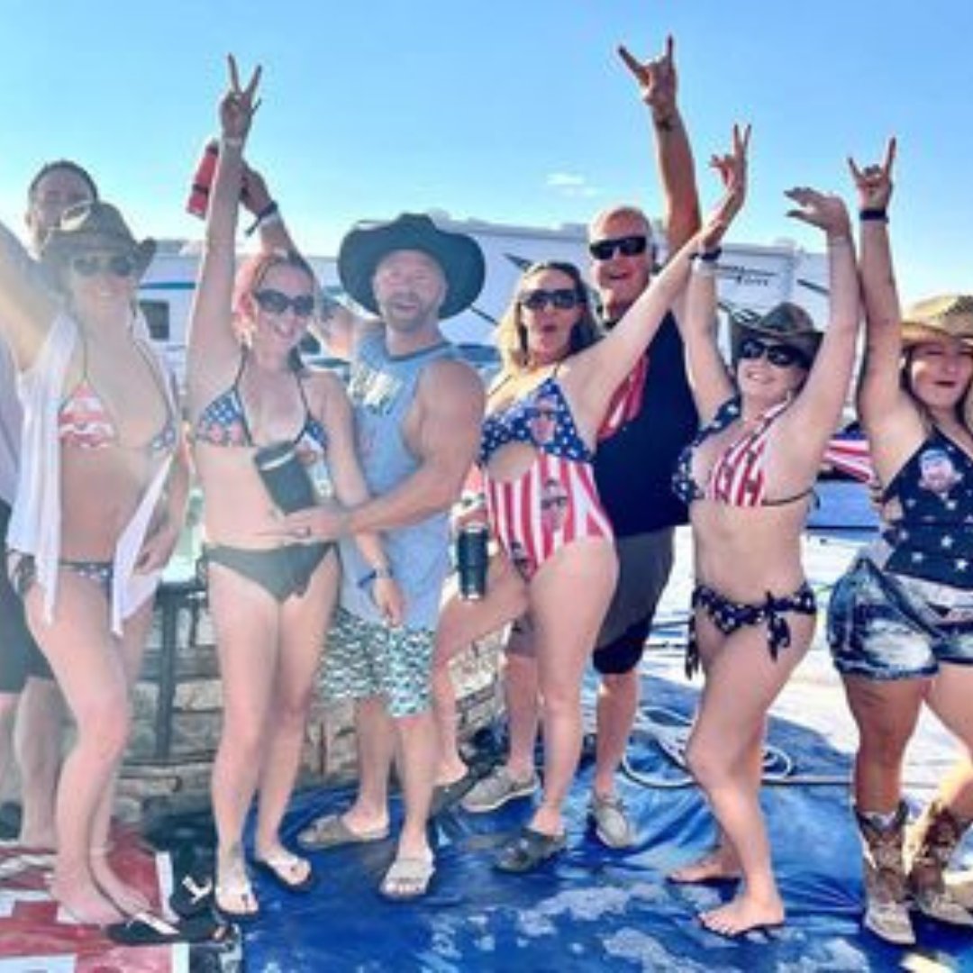 🍻 Cheers to 2022! 
Looking forward to CFF2023. Got your tix yet?
Price Jump on Jan 2 axs.com/events/442424/…