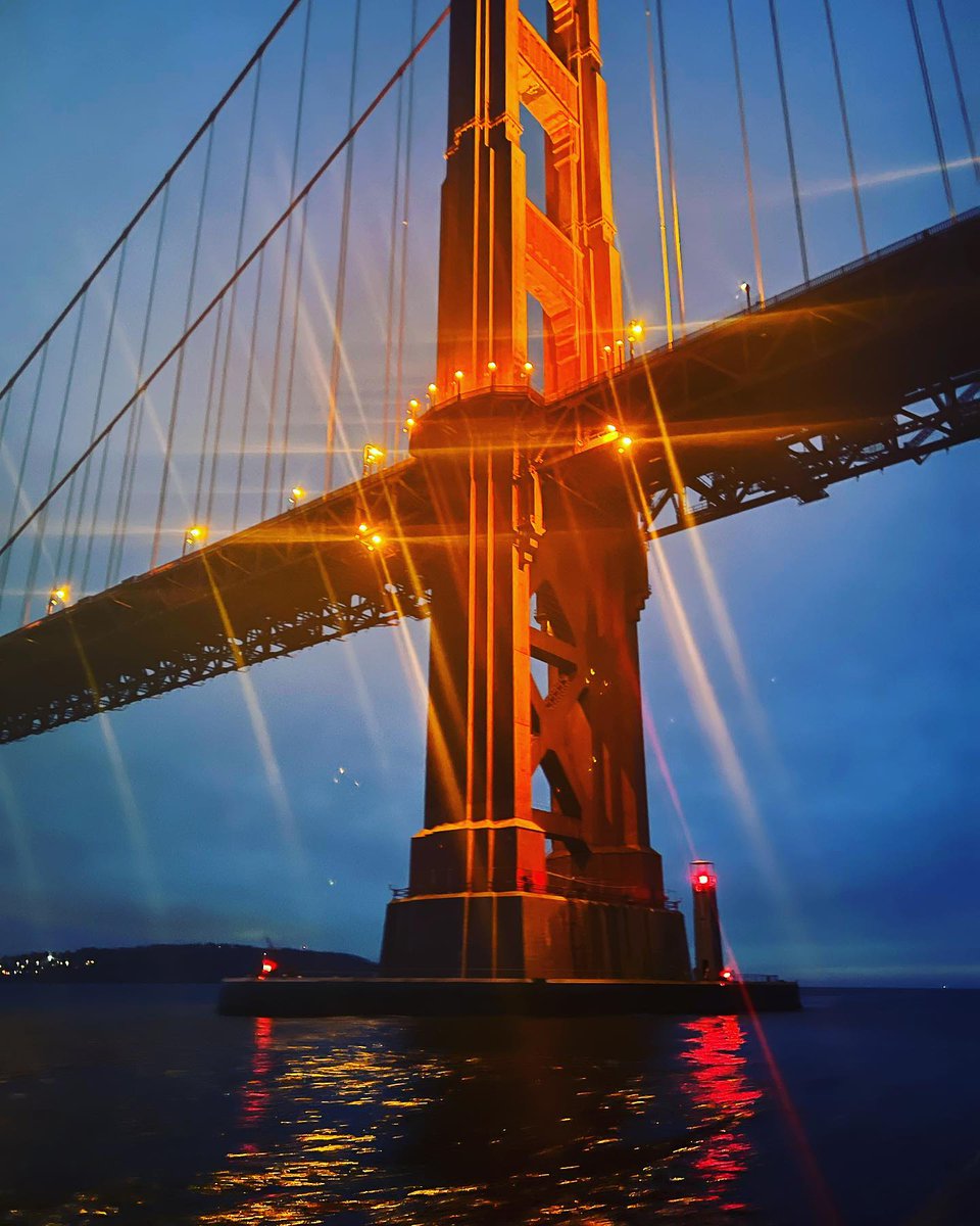 Only in SF @ 🌁 tweet media