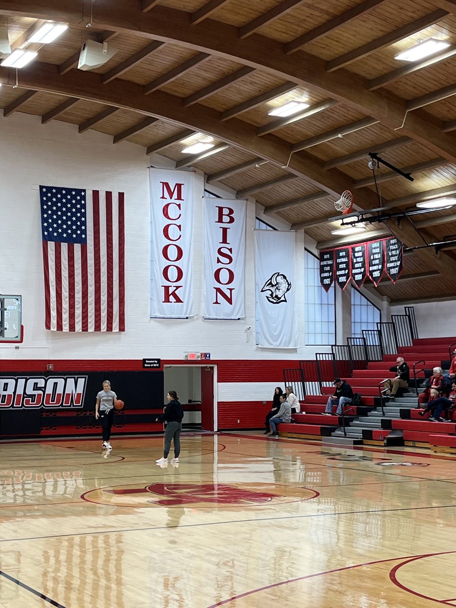 SuitUpVarsity's tweet photo. One of Nebraska’s most distinctive gyms with the curved roof. Have always loved those banners. Perfect for that space. Classy. And loud when the band on the deck above the opposite basket gets cranking. https://t.co/nxA8oSTMRF