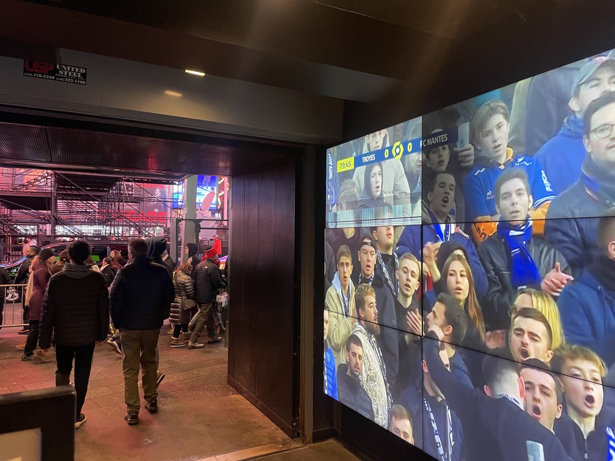 caen-did-on-twitter-pel-soccer-store-times-square-nyc-oui-oui