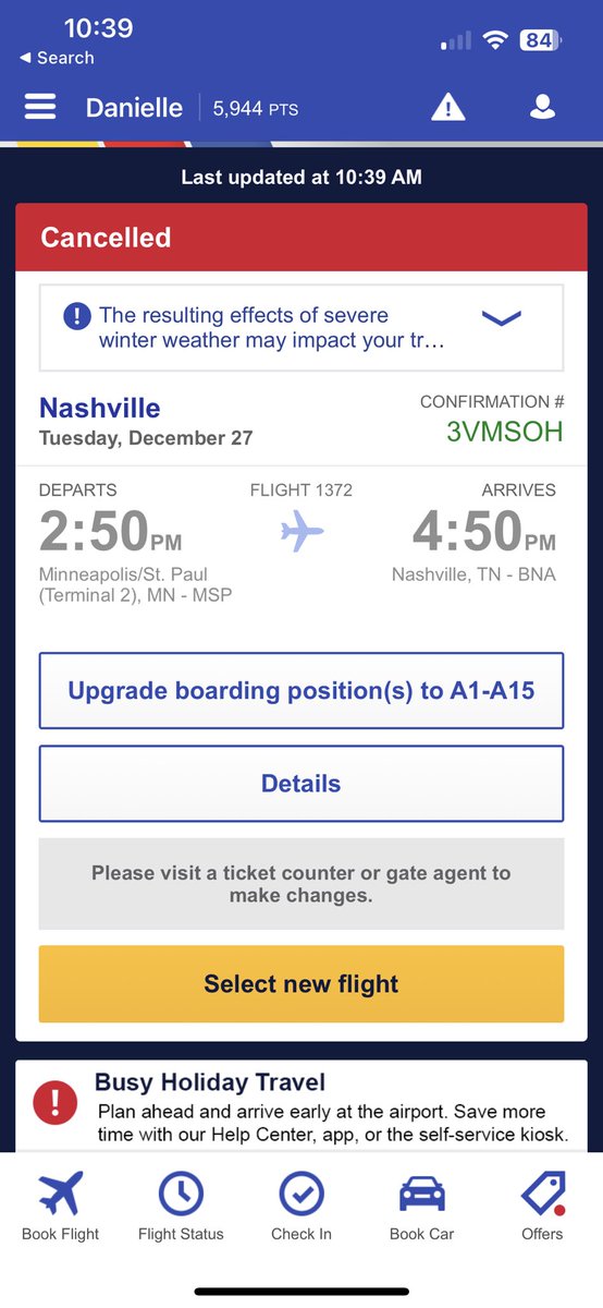 DanielleD24_'s tweet photo. So crazy… couldn’t get rebooked until Monday… @SouthwestAir https://t.co/a5CYCcQxHm