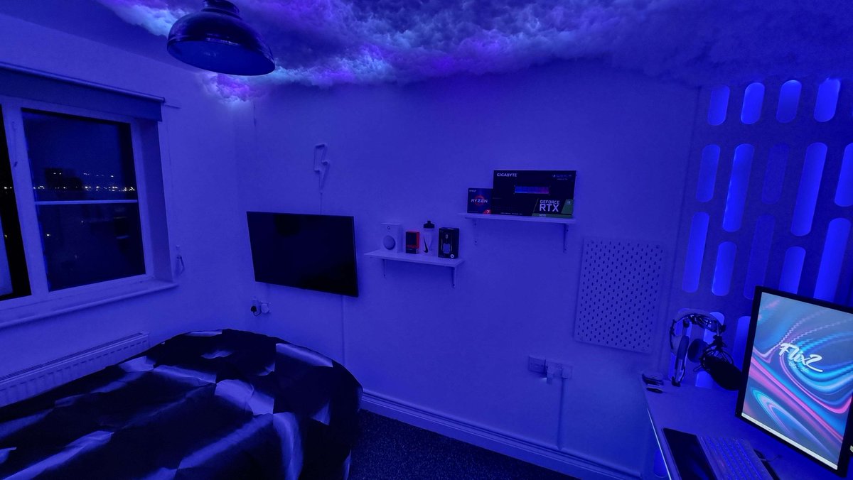 FlixzSpeed's tweet photo. New Setup Done ☁️ https://t.co/iEA9TA0Epx
