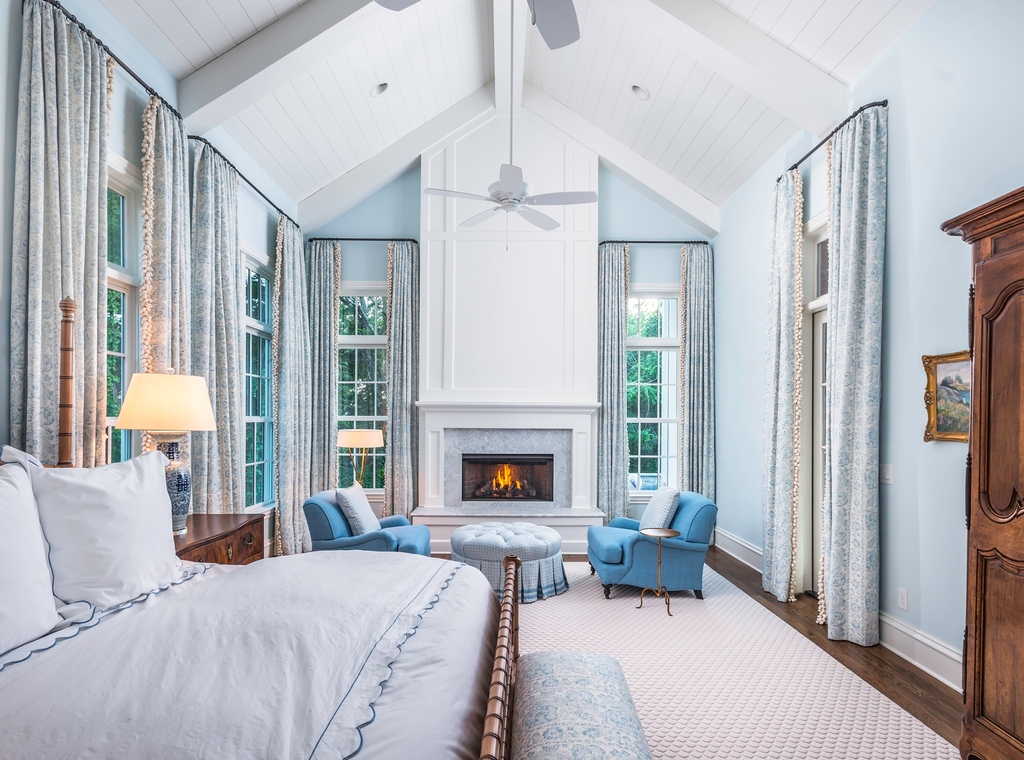 If a deep, cleansing breath were a room, this would be it. Your primary suite isn’t just a bedroom. It’s a private retreat for rest and rejuvenation!

#legendhomes #legendarylifestyles #customhomes #luxuryhomes #livealegend #interiordesign #homebuilder #nashvillebuilder
