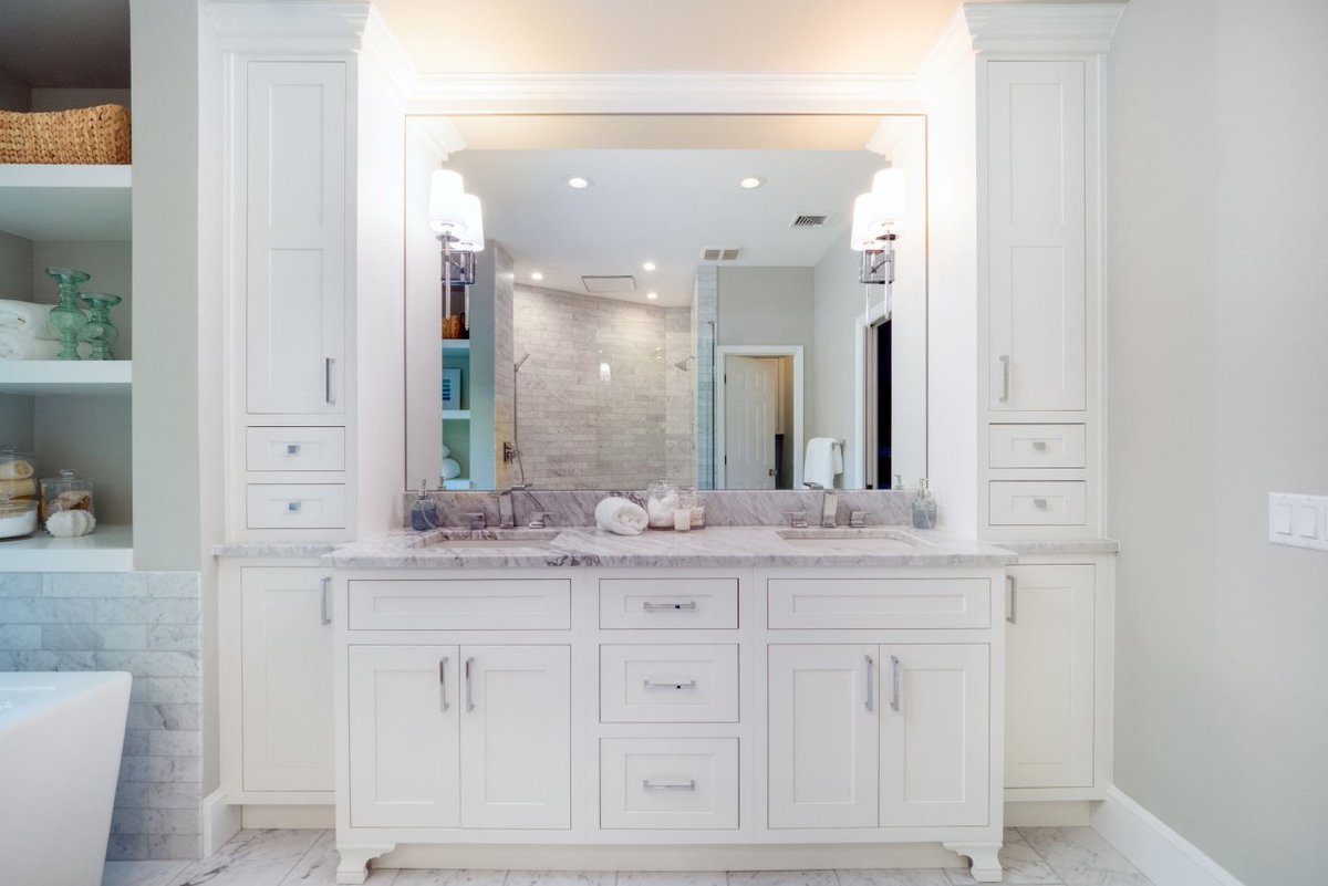 CabinetLincoln's tweet photo. Thinking about remodeling your bathroom in the new year? Relax. We got you.
Lincoln Cabinet will guide you through the process & quality cabinets for your project.
Pendleton SP 275 | White paint
#LincolnCabinet #bathroom #showplacecabinetry #USABuilt https://t.co/RNs5NTUl97