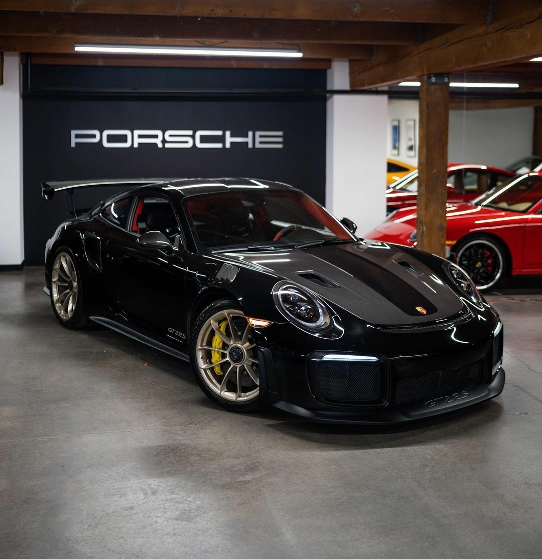 PorscheCIub's tweet photo. 991 GT2 RS https://t.co/gPARFlRIaZ