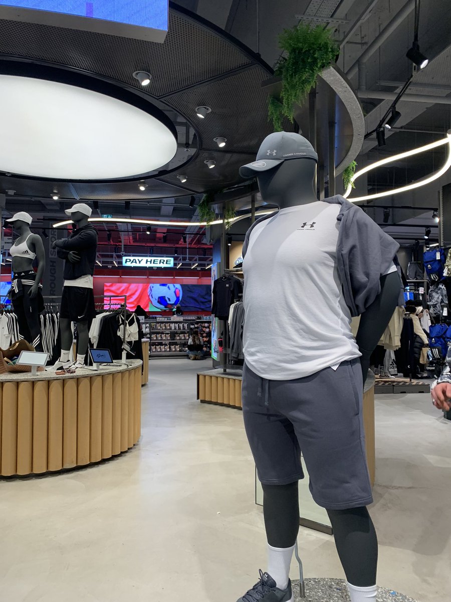 Porfiinn maniquís más reales. No sabéis lo que me alegra que empiecen a normalizarlo, ya era hora.