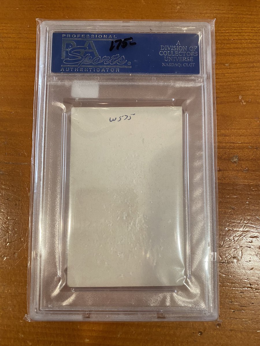 breakoutcards_'s tweet photo. @CardsStory 1922 speaker- $710 highest graded https://t.co/CbfzMbLNeu