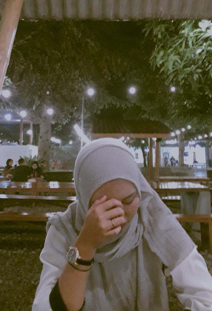 Aprlan_S's tweet photo. life is not fun so make your own entertainment for yourself 🙌 https://t.co/hR9BuSnX59