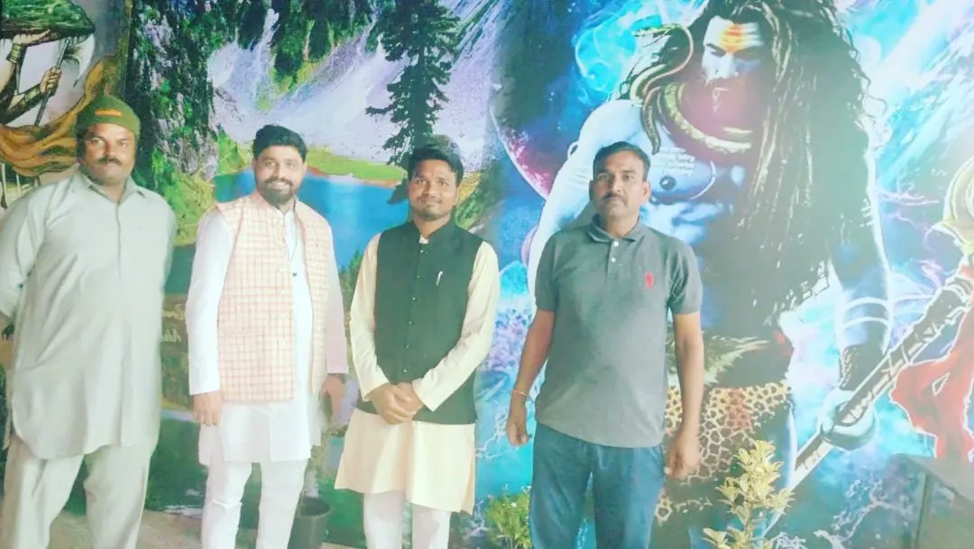 skahuklaoffical's tweet photo. हालात वो ना रखें, जो हौसलों को बदल दें
बल्कि, हौसला वो रखो, जो हालातों को बदल दे।
#सुप्रभात 🙏
#UPNS https://t.co/GNunQ3xL0Z