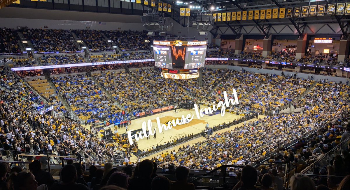 SuntannedCarli's tweet photo. Full house tonight! #MIZ #ZOU #MUTigers https://t.co/vDNb24oHzX