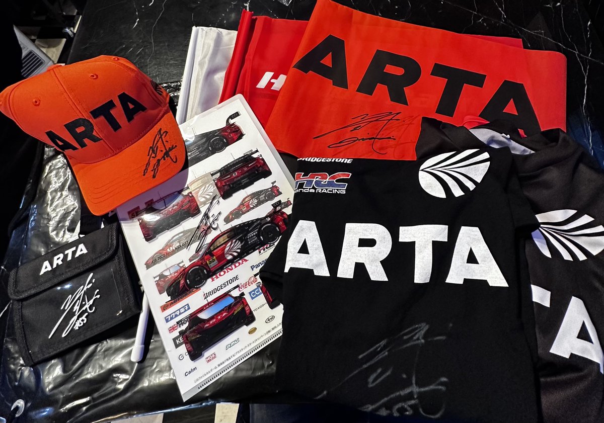 Most_Eng_Cars's tweet photo. 武藤英紀選手からサイン頂きました🙇‍♂️
本日中に選考して明日連絡します🏎💦
#武藤英紀
#プレゼントキャンペーン https://t.co/Tvjw1Wny5M