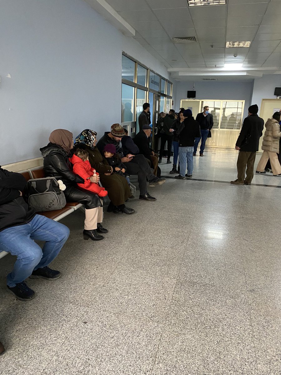1,2 mio nüfüslu van ili ve il merkezinde bulunan tüm hastaneler dahil 1 Gastroloji uzmanı mevcut…
Yorum yok