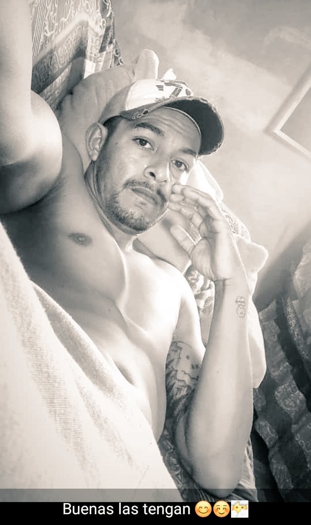 ixkander90gmai2's tweet photo. No soy hermoso pero soy cariñoso y romántico 😍😘
👉👈#elamorsoñado https://t.co/7jgoXPrc6i