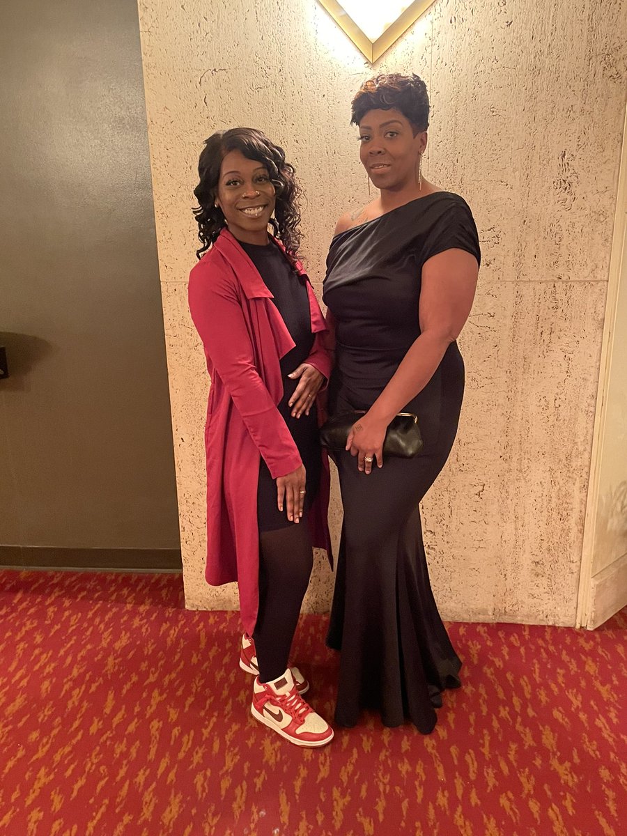 ItsDej828's tweet photo. My sister did well at the YWCA Gala Award Ceremony. Excited for more opportunities for her to showcase her skill. Love herrrrr 

#TheWashingtons https://t.co/RvtEdAYHIb