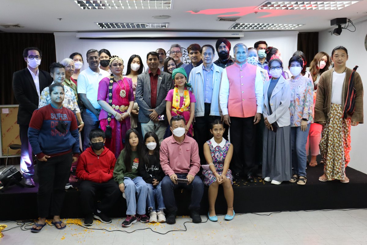 india_narrative's tweet photo. Glimpses of Kuchipudi and Bharatnatyam Dance Recital organised by SVCC, Embassy of India, Bangkok on 24th December 2022 at SVCC Bangkok. People witnessed beautiful performances by Thai Artists, Sarinya Emradee and Natiya Premruethai
#IndiaNarrative #IndianCulture #DancesOfIndia https://t.co/ETOMudxTmT