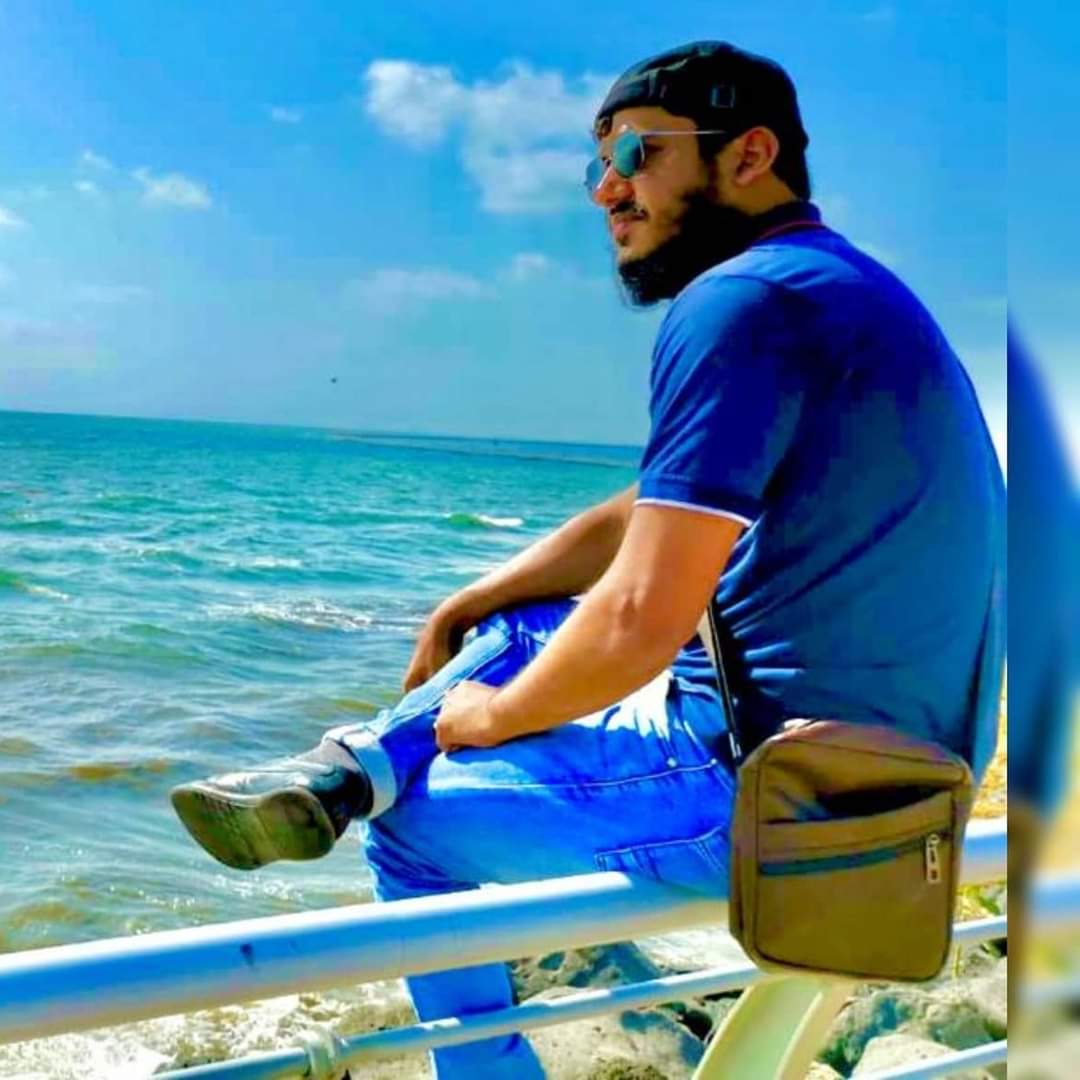 qmohammadfaisal's tweet photo. #NewProfilePic https://t.co/lt9LMuckA9