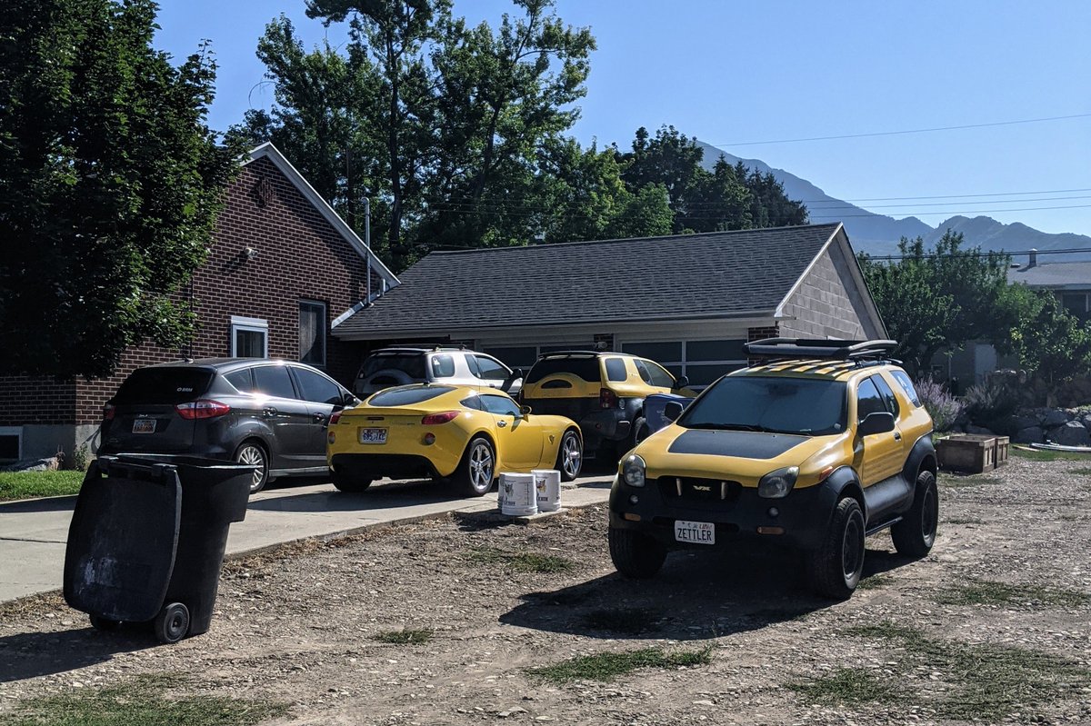 ChrisONeill__'s tweet photo. @the_autopian @zachcohen22 My neighbor is slightly into them: https://t.co/rGmwp68tMe