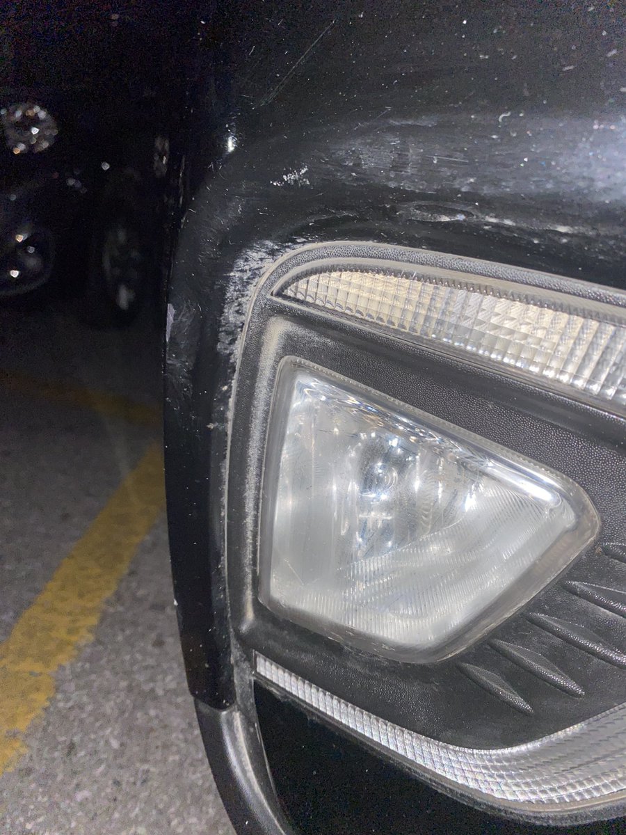 baluturru's tweet photo. Todavía le dije a él “encargado” Roberto cuando mi camioneta salió tooooda manchada no hay problema hazme el reembolso y me llevo así mi camioneta y mamonamente me dijo que no podía hacer reembolso que quedaría bien y pues estos son los resultados 🤬 @daytonatampico  #tampico https://t.co/kjiMqcu8GB