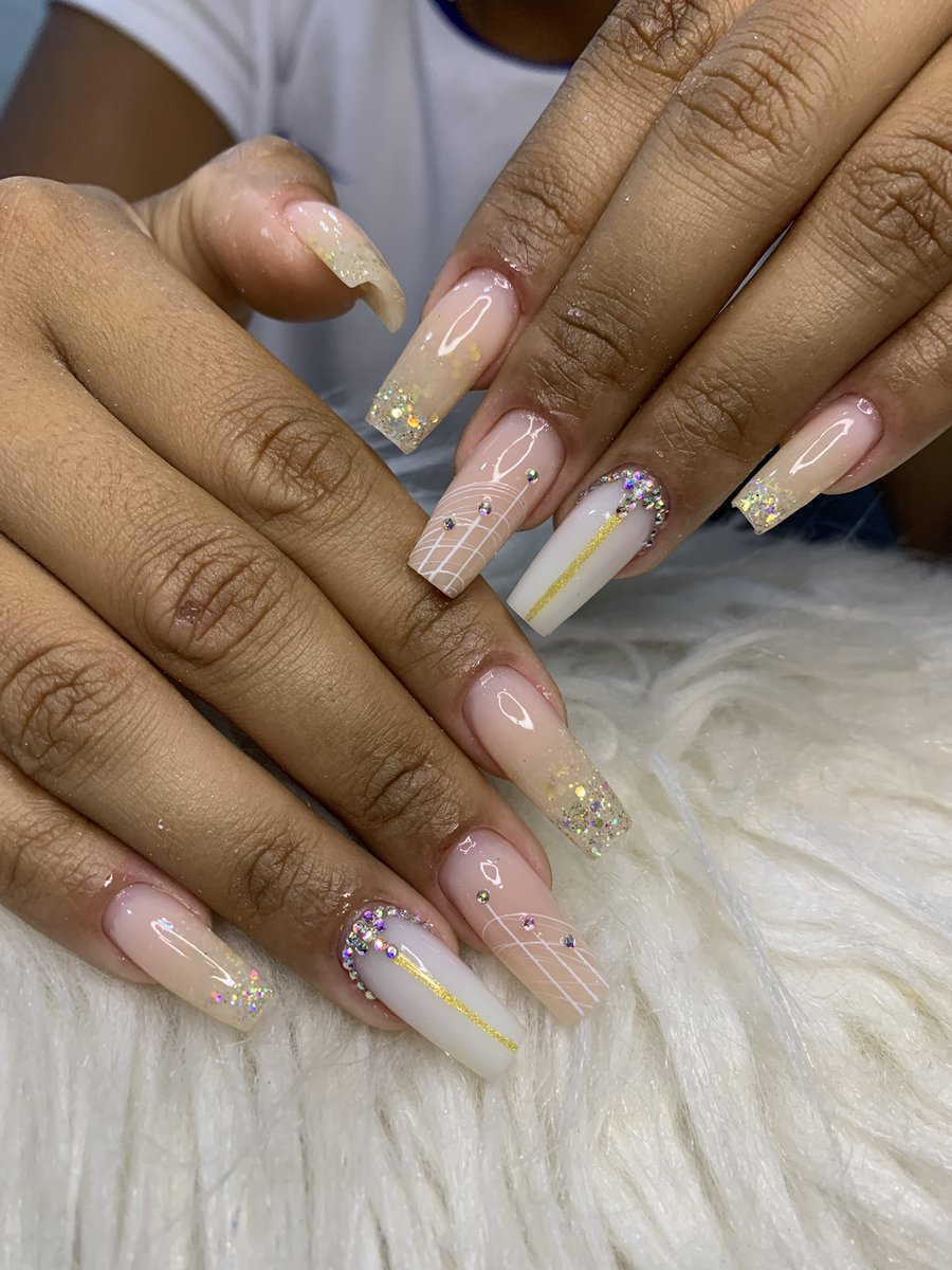 Lennysouza252's tweet photo. Uma sequência maravilhoso ✨
.
.
.
.
.
.
.
.
#unhaencapsulada #encapsuladasnails #encapsuladas #nailsdesign #nailsnailsnails https://t.co/JJLj4ioGnq