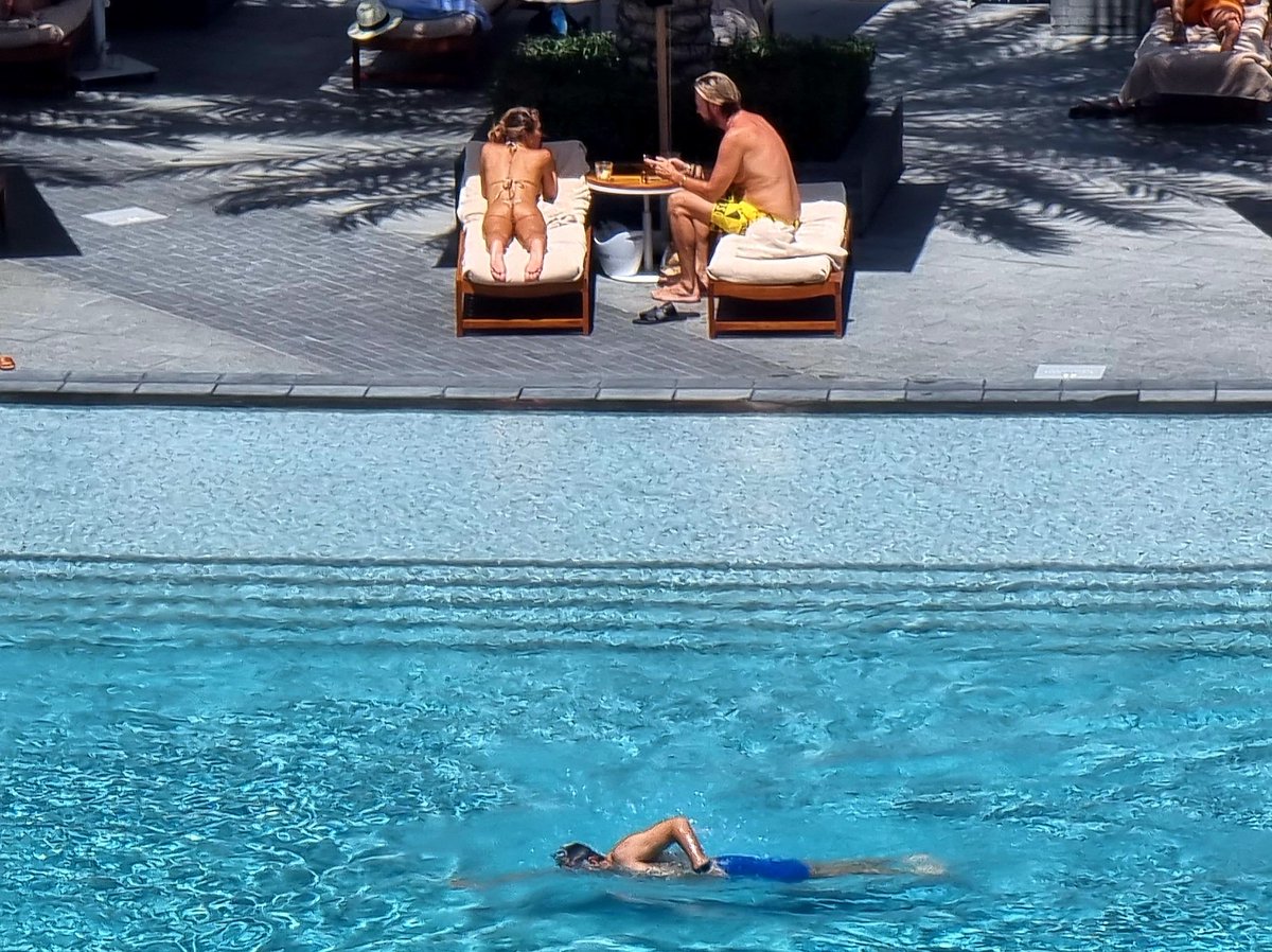 robd6723's tweet photo. 2022 was great! Looking forward to 2023.

#year2022 #Year2023 #Pool #Dubai #dubailife https://t.co/4R2dVFDjpu