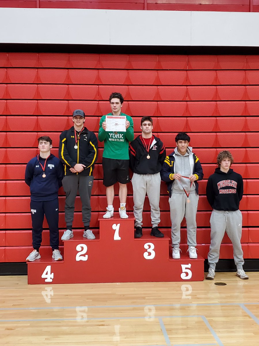 Varsity Wrestling 
6th Place @ Palatine Invite
Griffin Carr - 1st Place (220)
Jovani Piazza - 1st Place (182)
Alec Miller - 2nd Place (170)
Gavin Slaughter - 4th Place (285)
Andrew Musil - 5th Place (145)