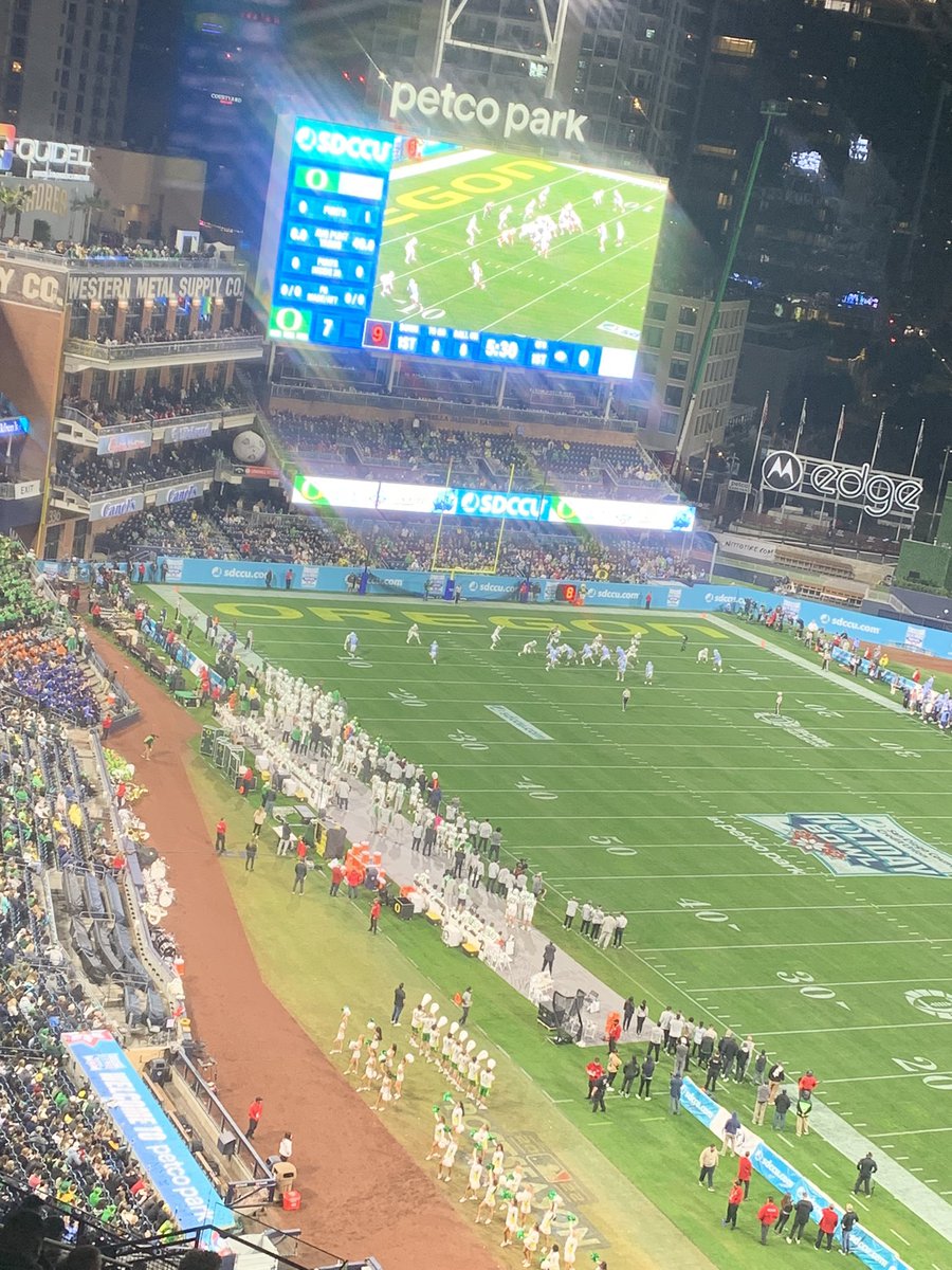 Love having  Bruce Binkowski back as guest PA announcer at the Holiday Bowl. Welcome back Binx!