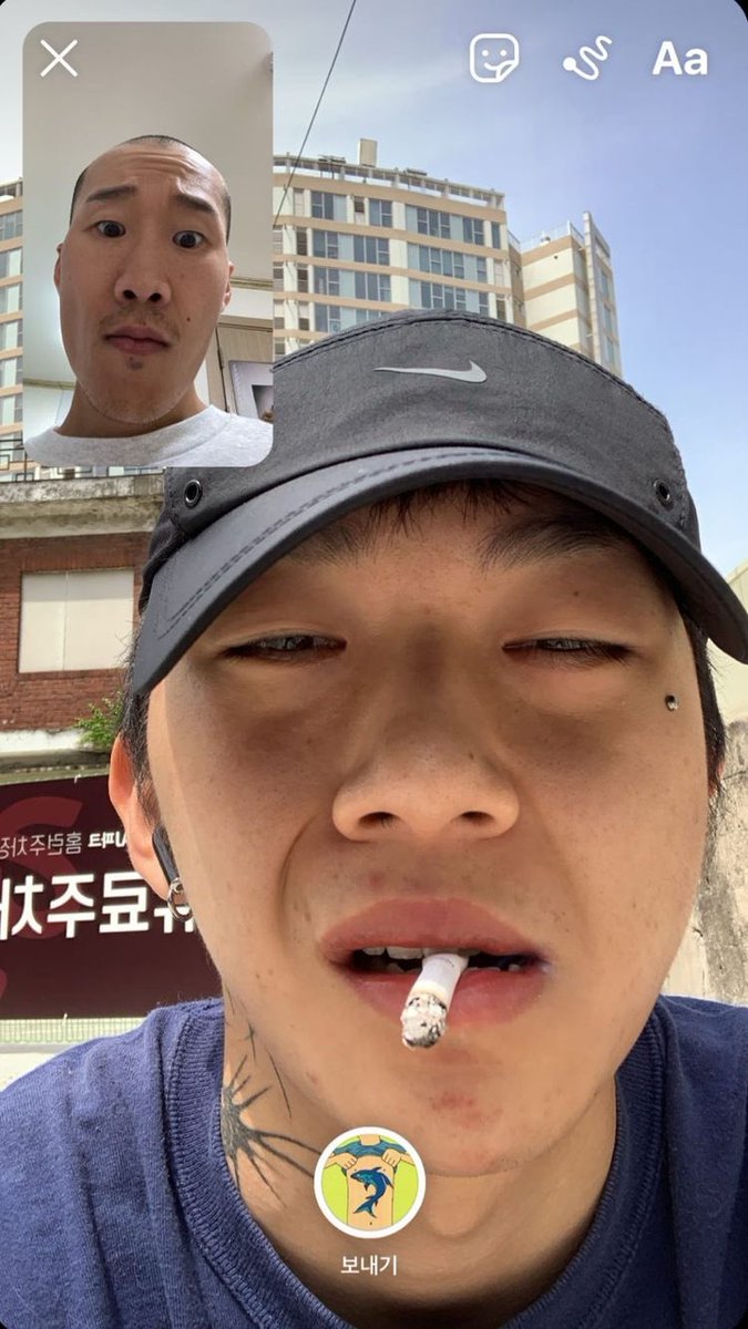WOOYASC's tweet photo. Pq ele é assim cara skskskskssksksksksksks essas são minhas fotos favoritas do mundo juro sksksksksksk Q ODIO 

Woo Wonjae 🤣🤣🤣🤣🤣 https://t.co/JvysUlbuR9