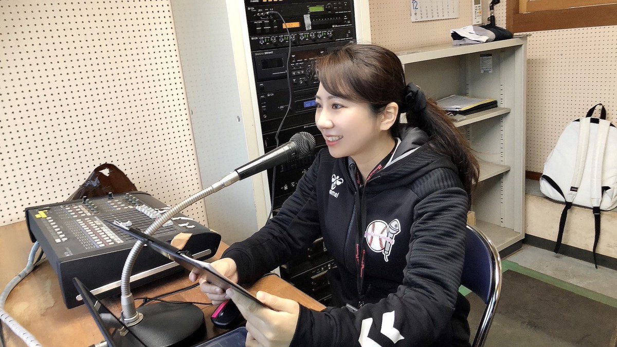 T_Yurina_BP's tweet photo. 初めまして、東矢 友里奈です😊

先日、ジャパンウィンターリーグ2022にてアナウンサーとしての第一歩を踏み出しました。大好きなアナウンスで大好きな野球に携われる毎日に幸せを感じています。
これからもご縁を大切にたくさんの現場に足を運んで、何事にも挑戦していきます❤️‍🔥よろしくお願いします！ https://t.co/Wtkv0BHRWh