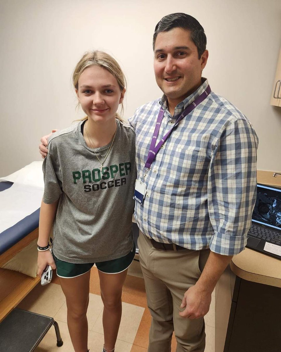 soccersnake13's tweet photo. FULL RETURN TO PLAY 1 month early. It's game time after 5 long months and a ton of hard work. 🙏🙌❤⚽️ #shoulderreconstruction #determined #iamstronger @SolarSouth06GA1 @PHSWomensSoc https://t.co/Cd3VjcfBZR