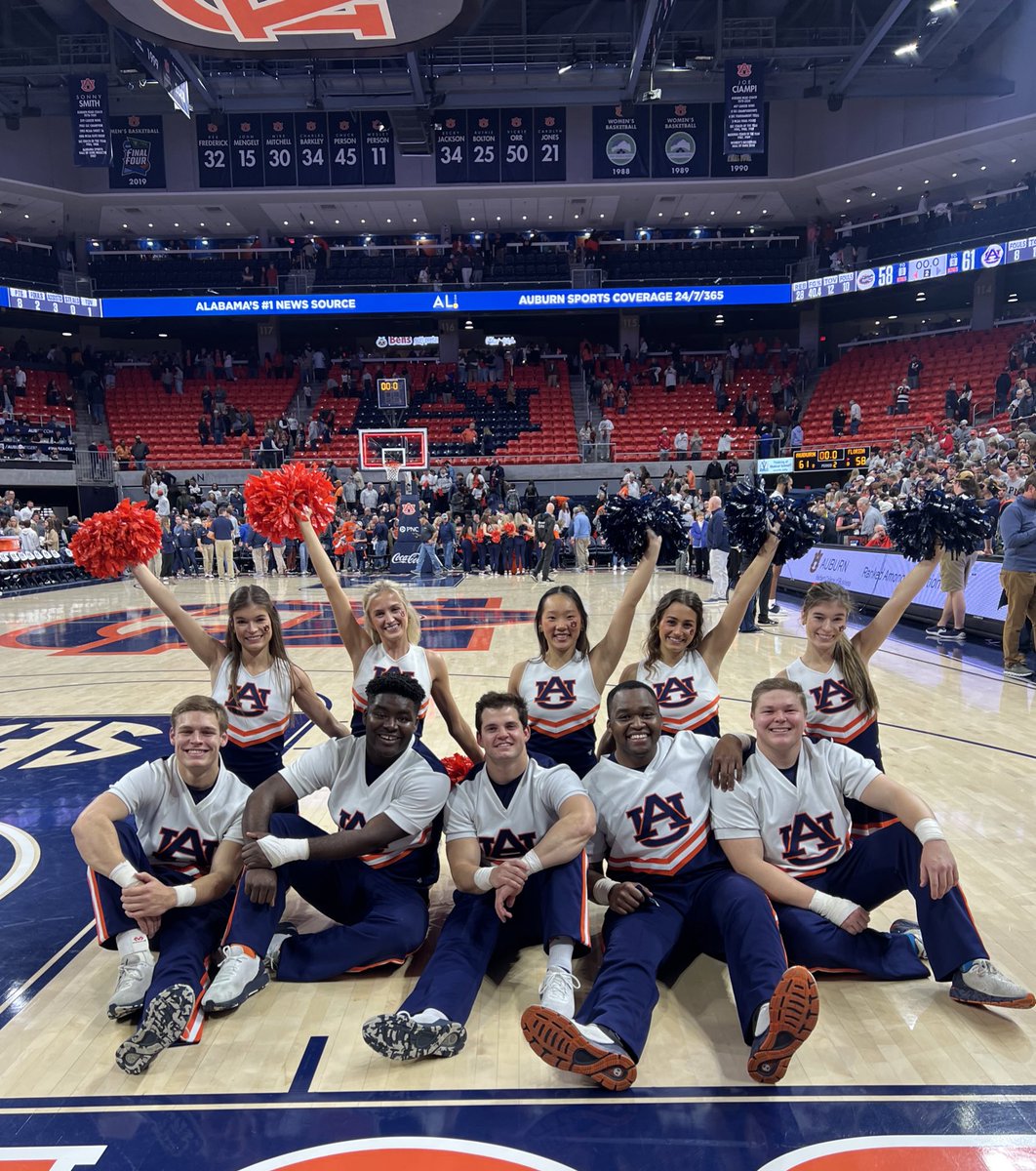 VICTORY picture!!!! THAT was fun!! Great job <a href="/AuburnMBB/">Auburn Basketball</a>! #WarEagle